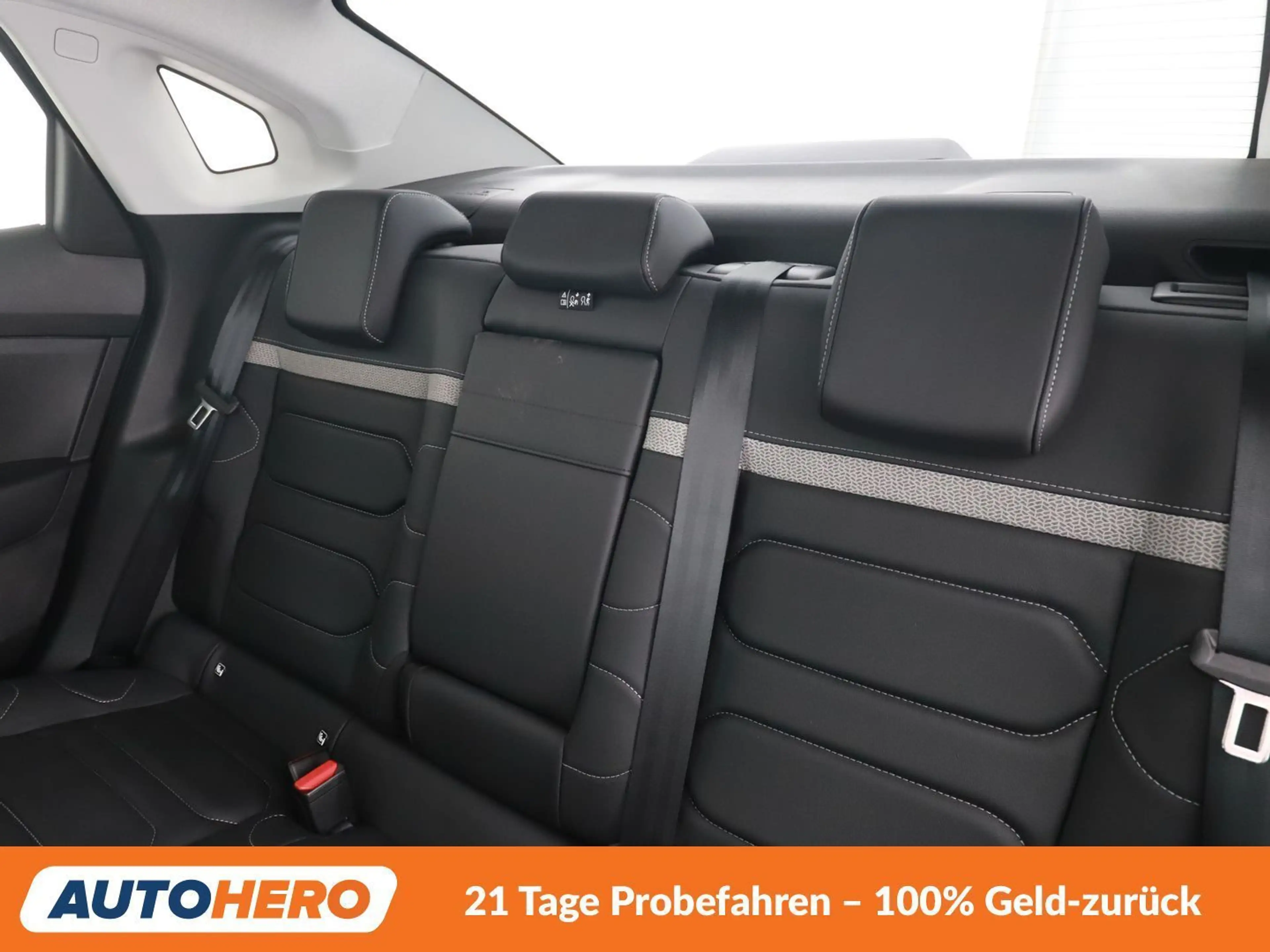Citroen C4 X 1.2 PureTech Max — photo 14