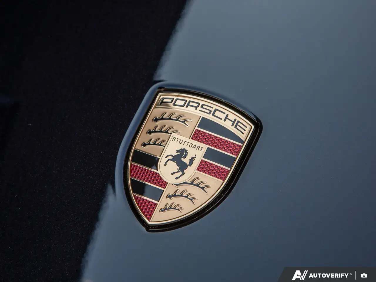 Porsche Taycan снимка Porsche Taycan