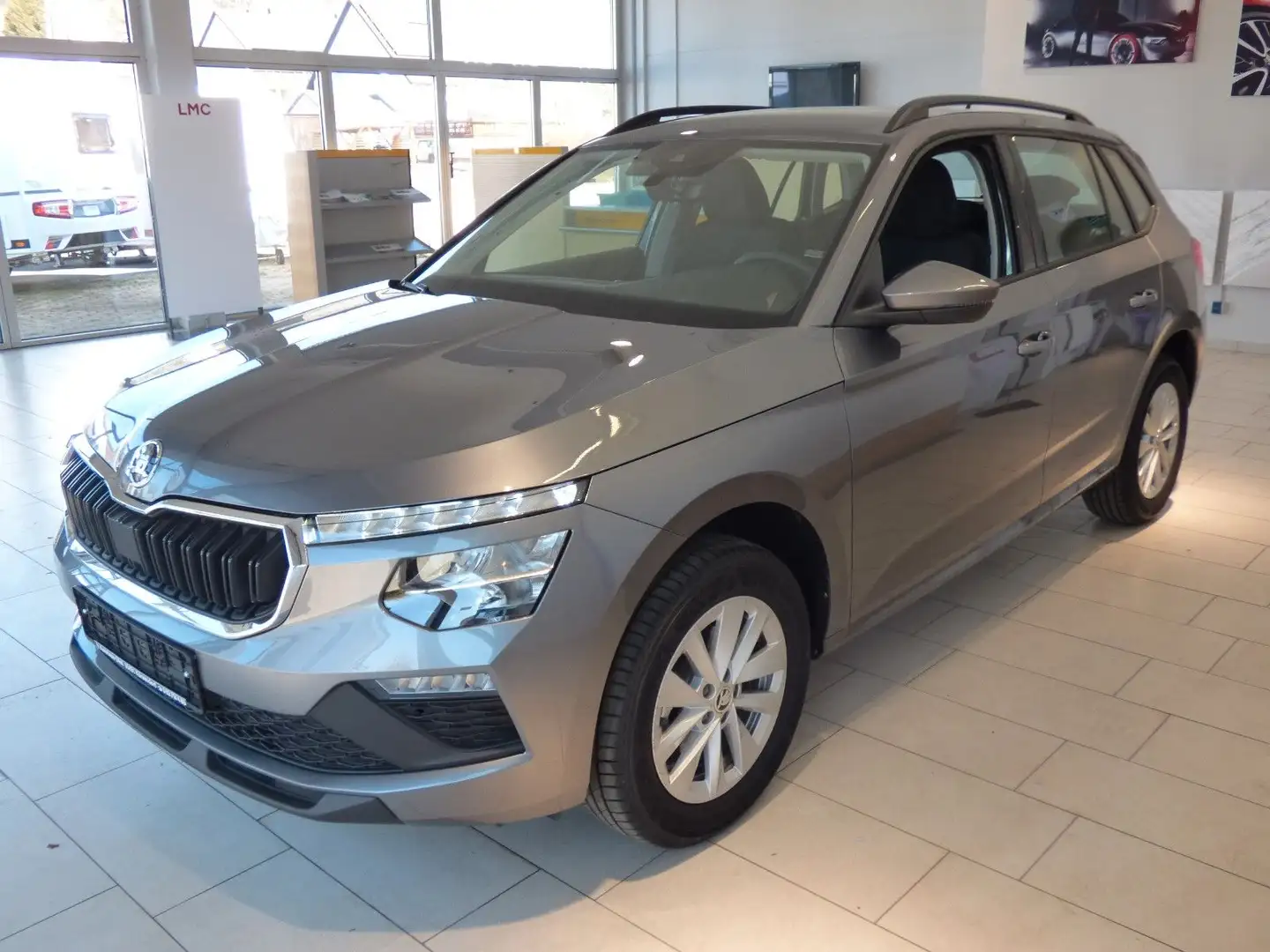 Skoda Kamiq Drive 1,0 Sitzheizung, Multimedia uvm... Grau - 2