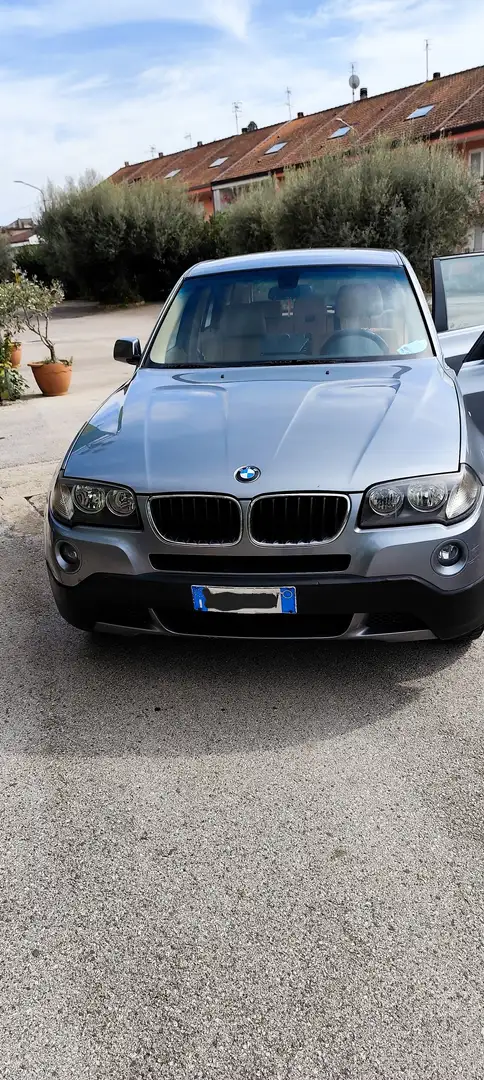 BMW X3 X3 E83 xdrive20d (2.0d) 177cv Grau - 1