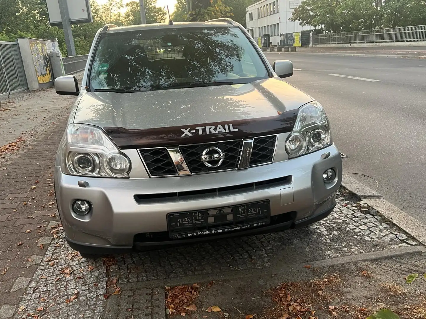 Nissan X-Trail 2.0 dci 4x4 DPF SE Gris - 1