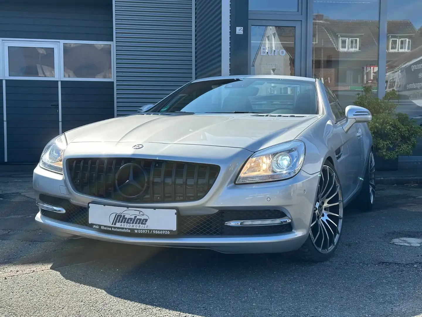 Mercedes-Benz SLK 200 BlueEfficiency*LEDER*SPORT*BRABUS*SHZ*PD Silber - 1