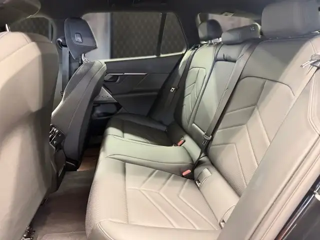 BMW 520 i Touring Ansicht 9