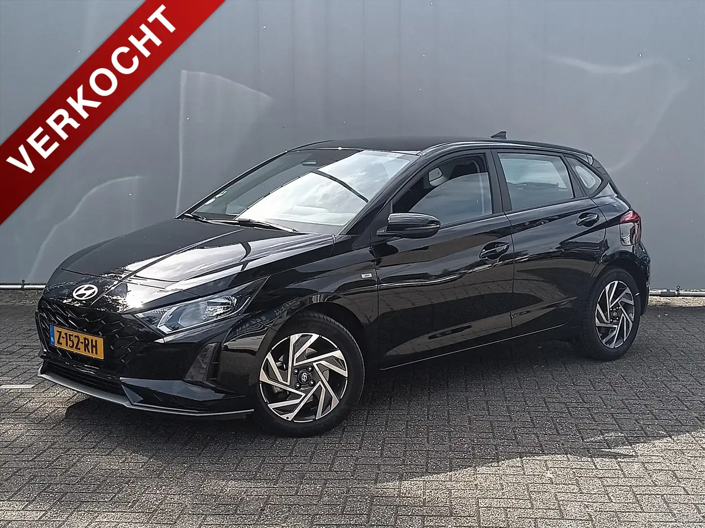 Hyundai i20 1.0 T-GDI 48V 100pk DCT Comfort | Cruise | Airco | Zwart - 1