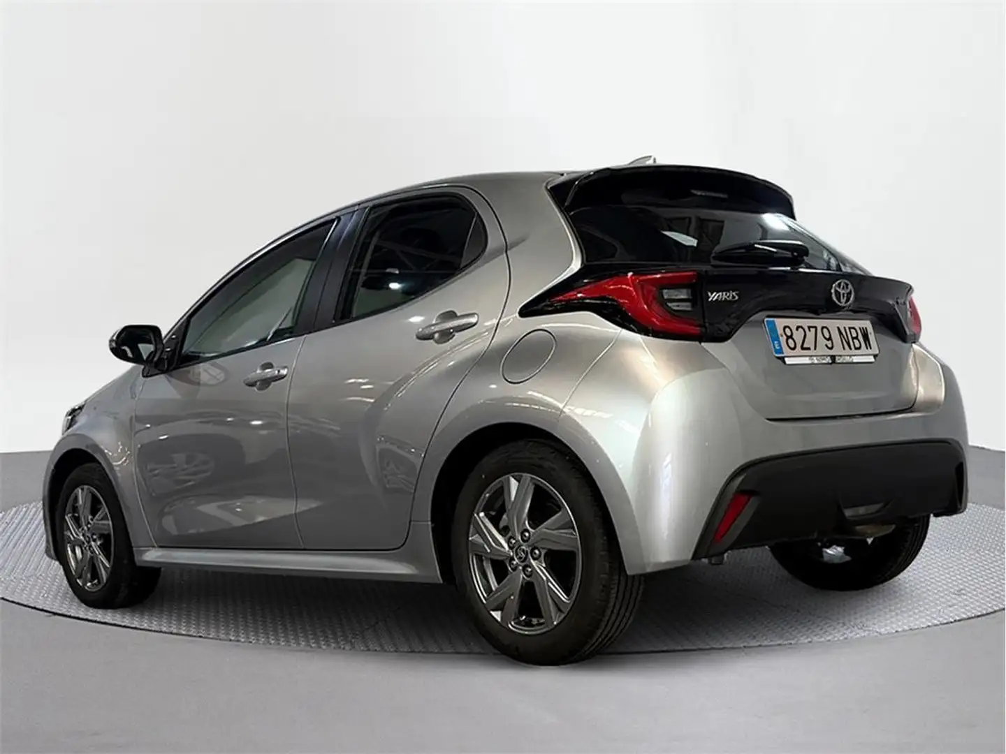 Toyota Yaris 120H 1.5 Active Plus - 2