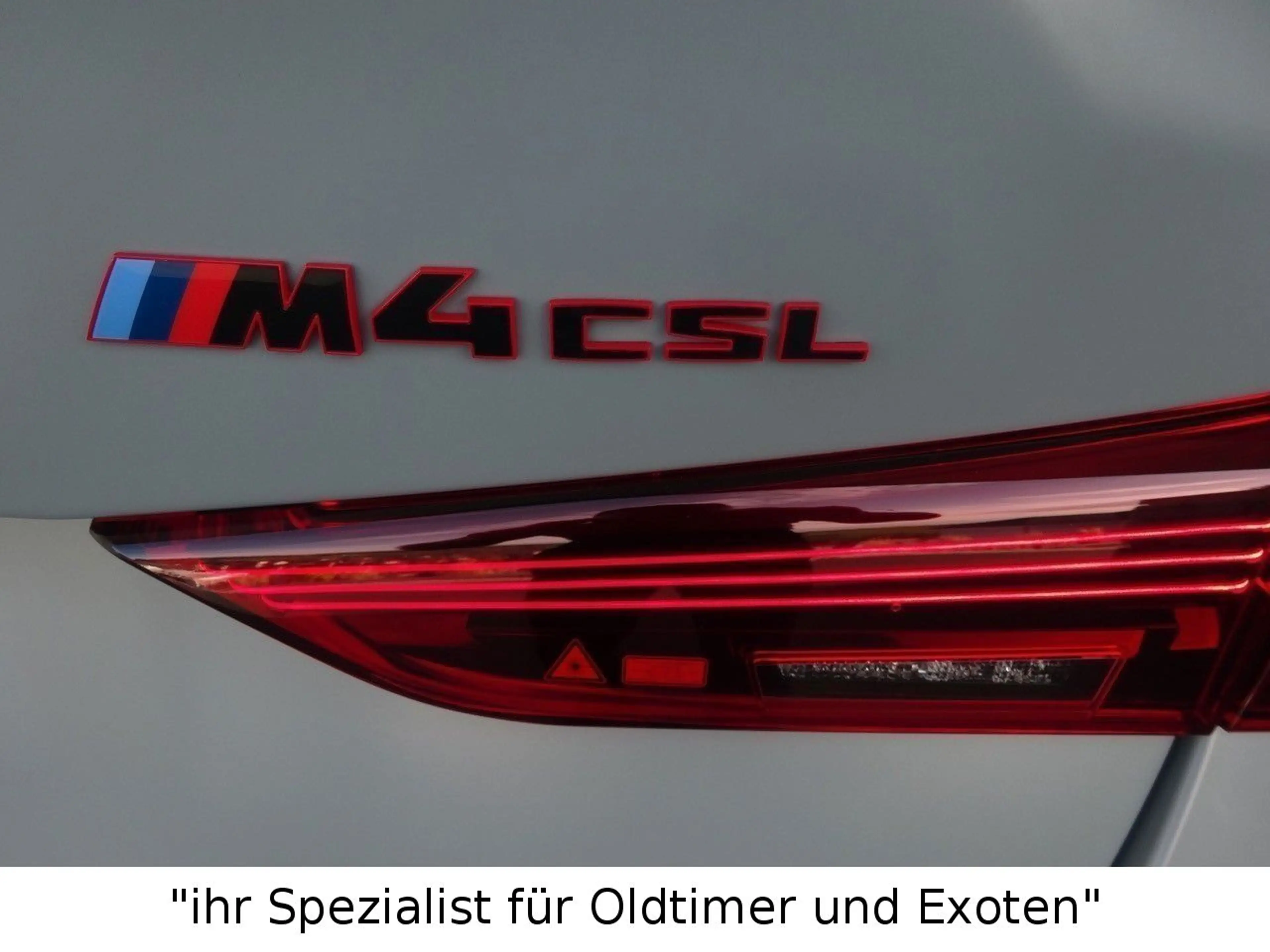 BMW M4 CSL Coupe mit 50 Jahre Emblem — photo 14