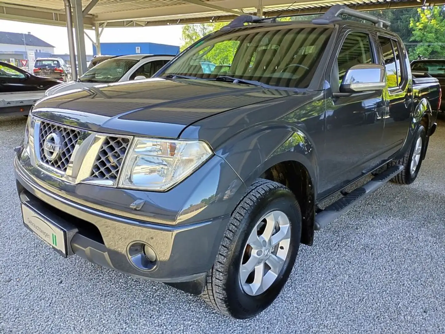 Nissan Navara DC 2,5dCi 4x4 Aut. DPF Gris - 1