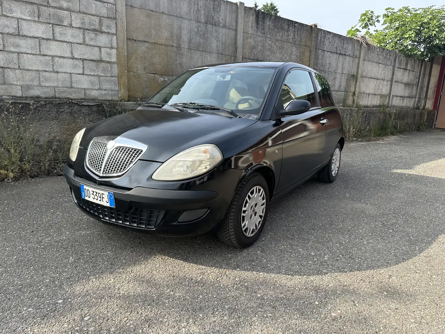 Lancia Ypsilon 1.2 8v Oro - 1