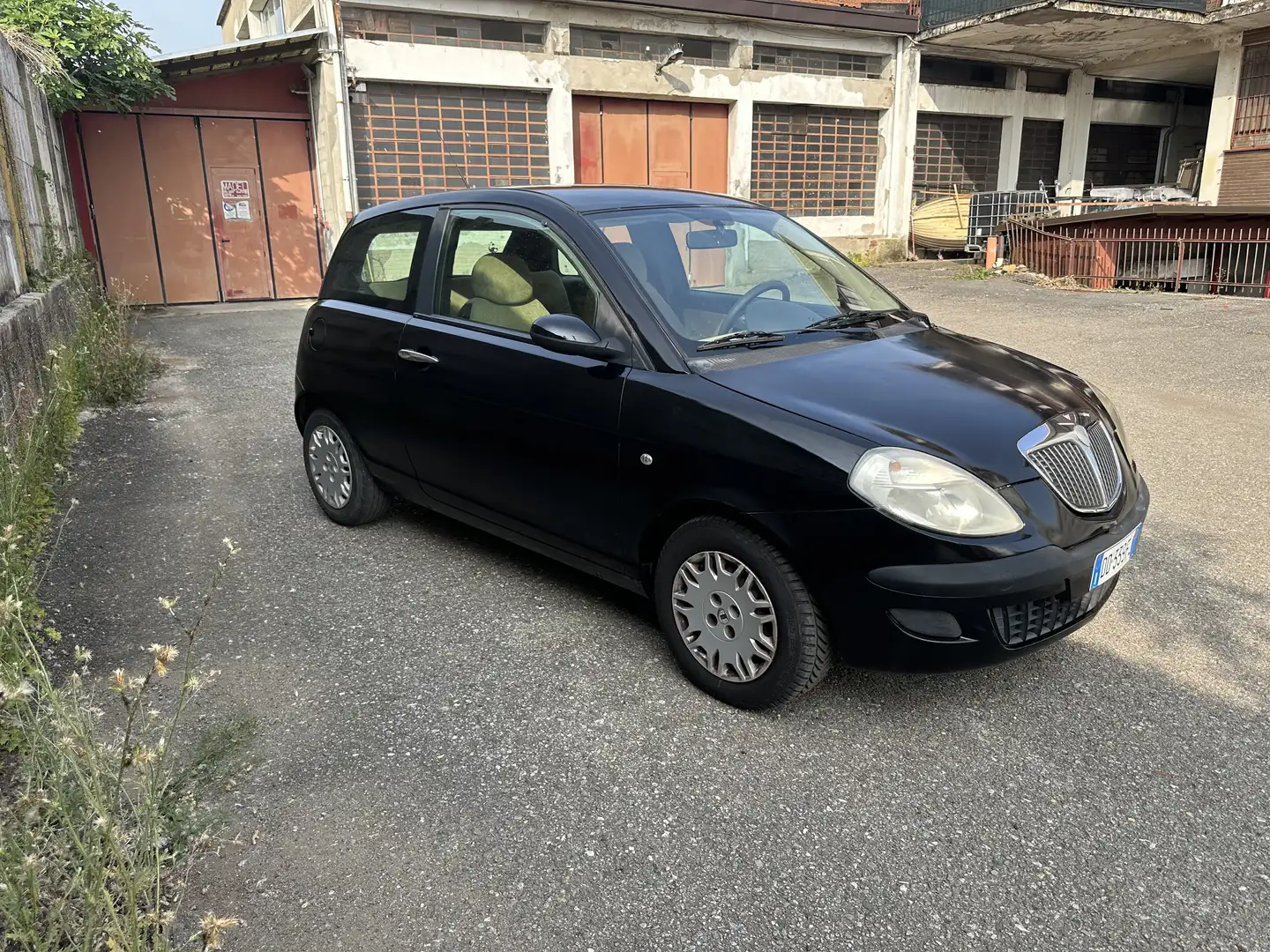 Lancia Ypsilon 1.2 8v Oro - 2