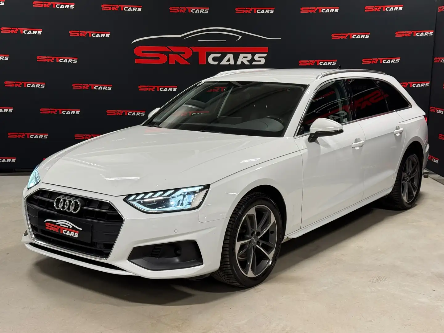 Audi A4 35 TDI Kombi *Keyless*Kamera*Navi*Digitaltacho*ACC Weiß - 1