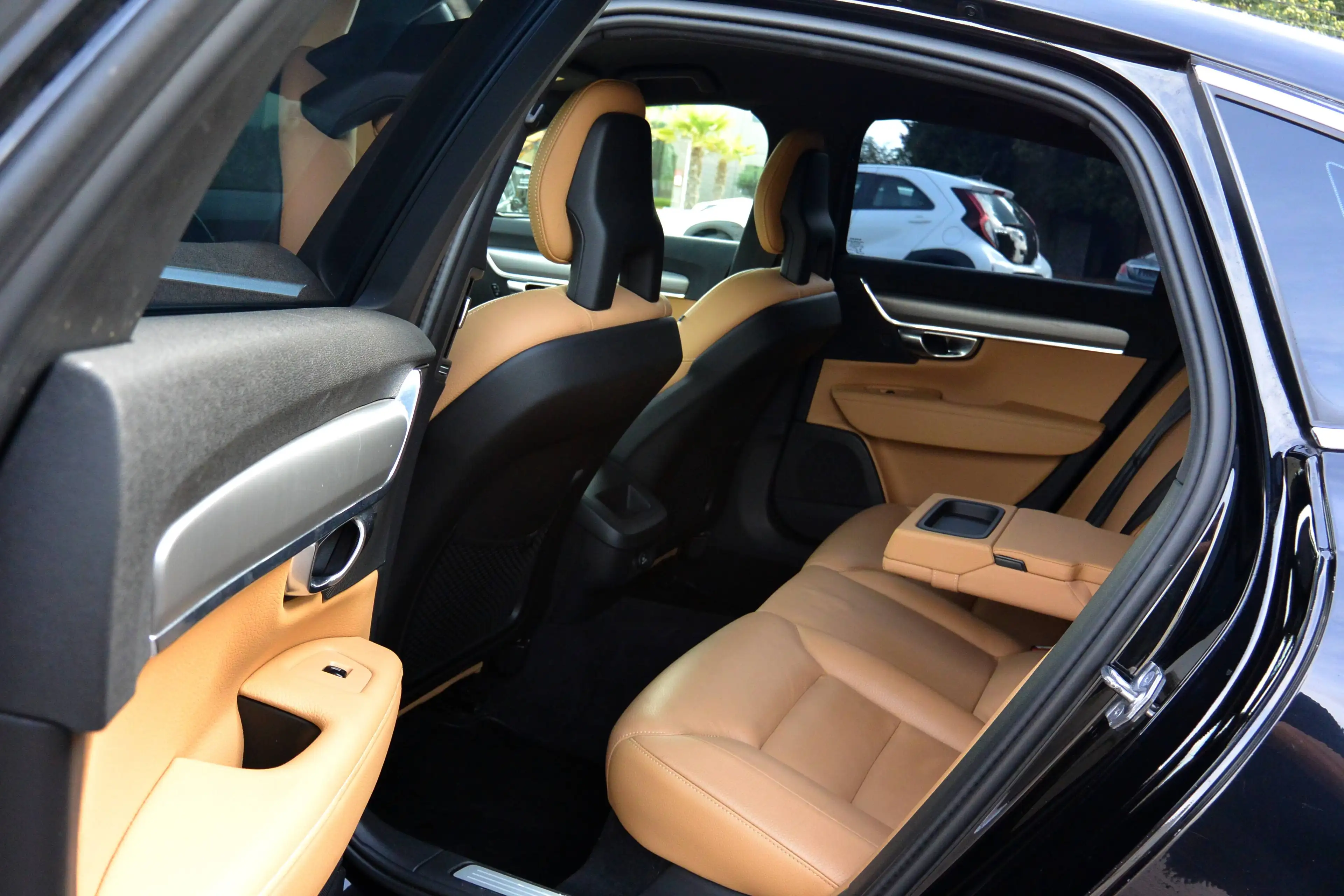 Volvo S90 2.0 D4 Design Geartronic*BOITE AUTO*CUIR*CAMERA*J20*GARANTIE* — photo 7