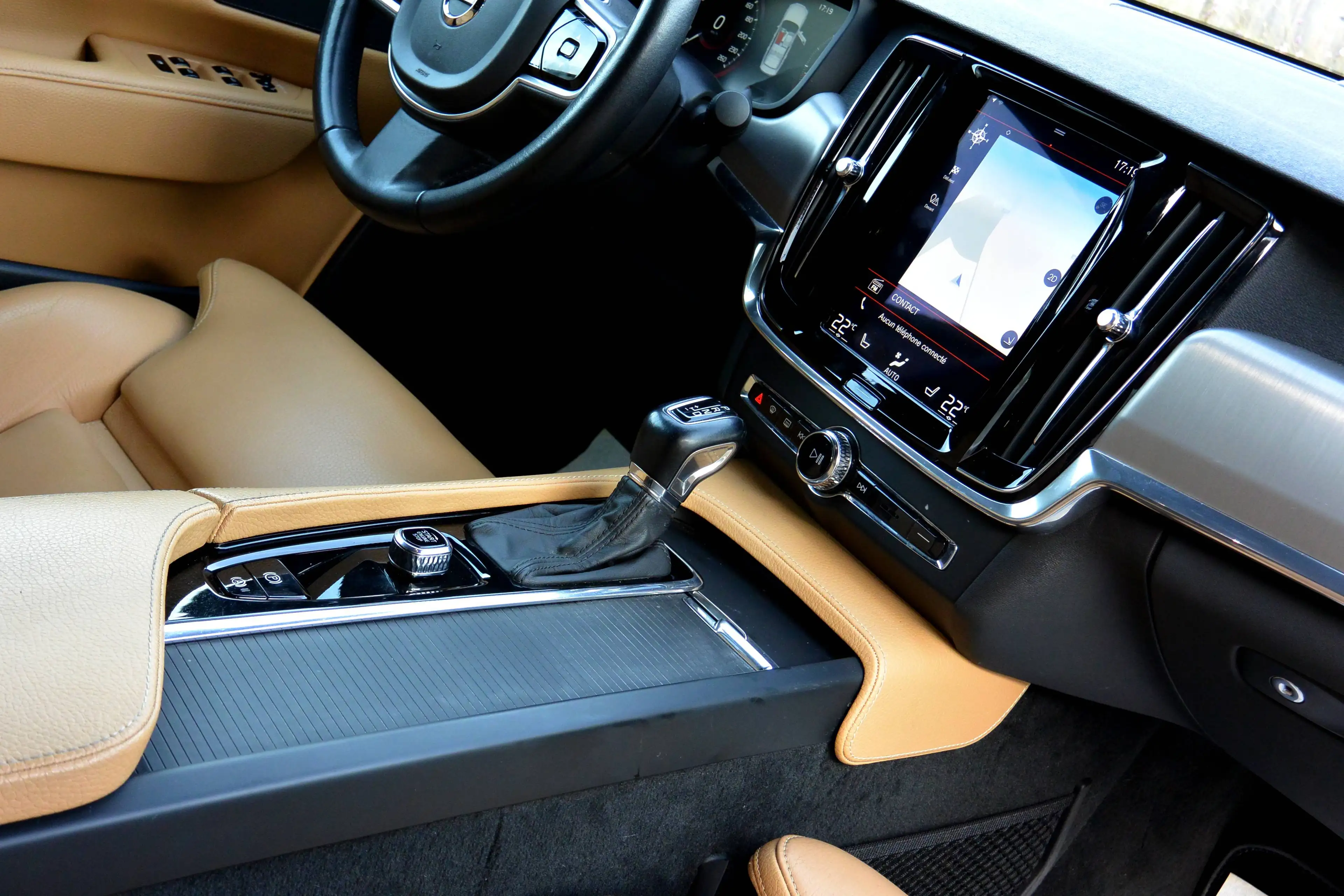 Volvo S90 2.0 D4 Design Geartronic*BOITE AUTO*CUIR*CAMERA*J20*GARANTIE* — photo 10