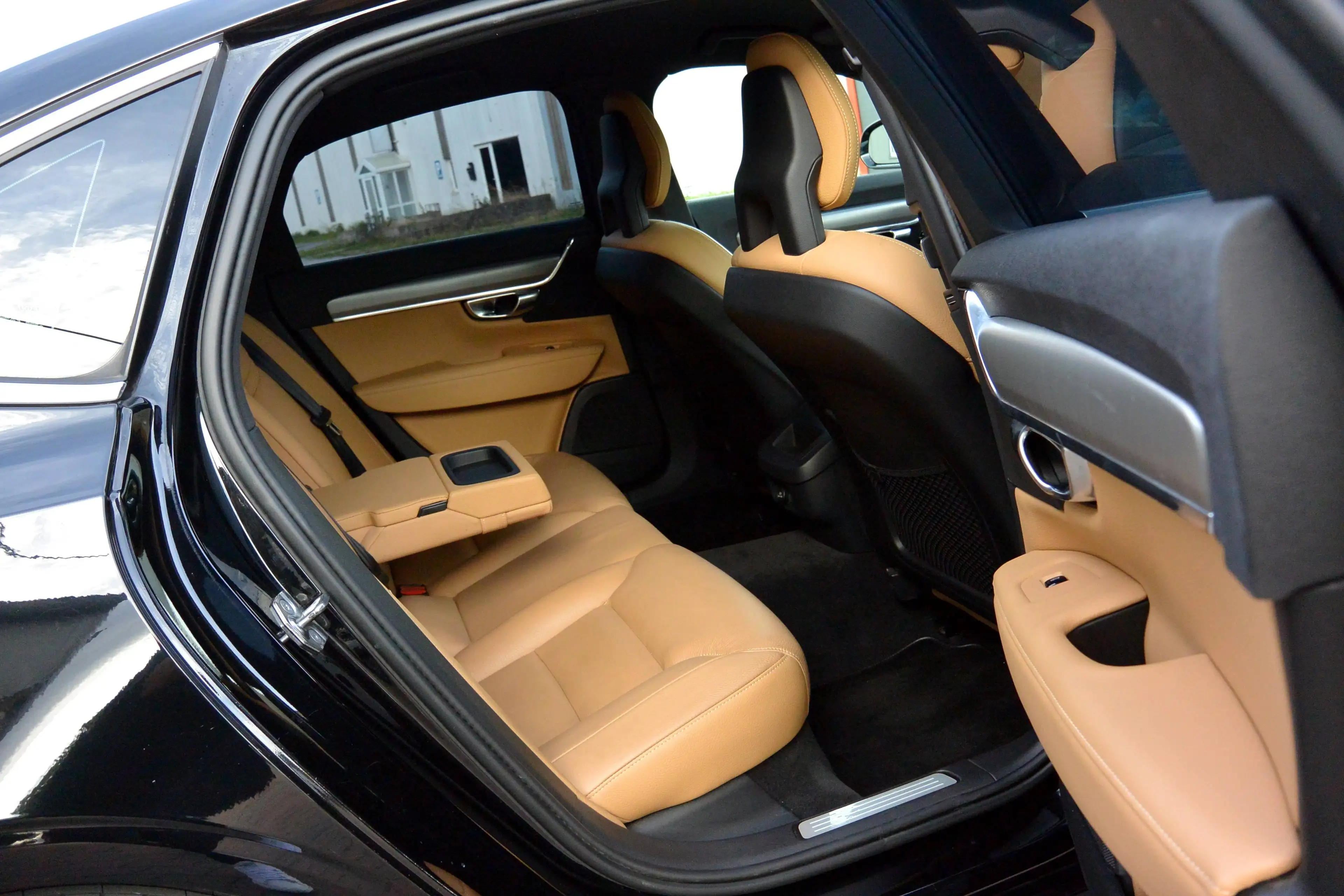 Volvo S90 2.0 D4 Design Geartronic*BOITE AUTO*CUIR*CAMERA*J20*GARANTIE* — photo 8