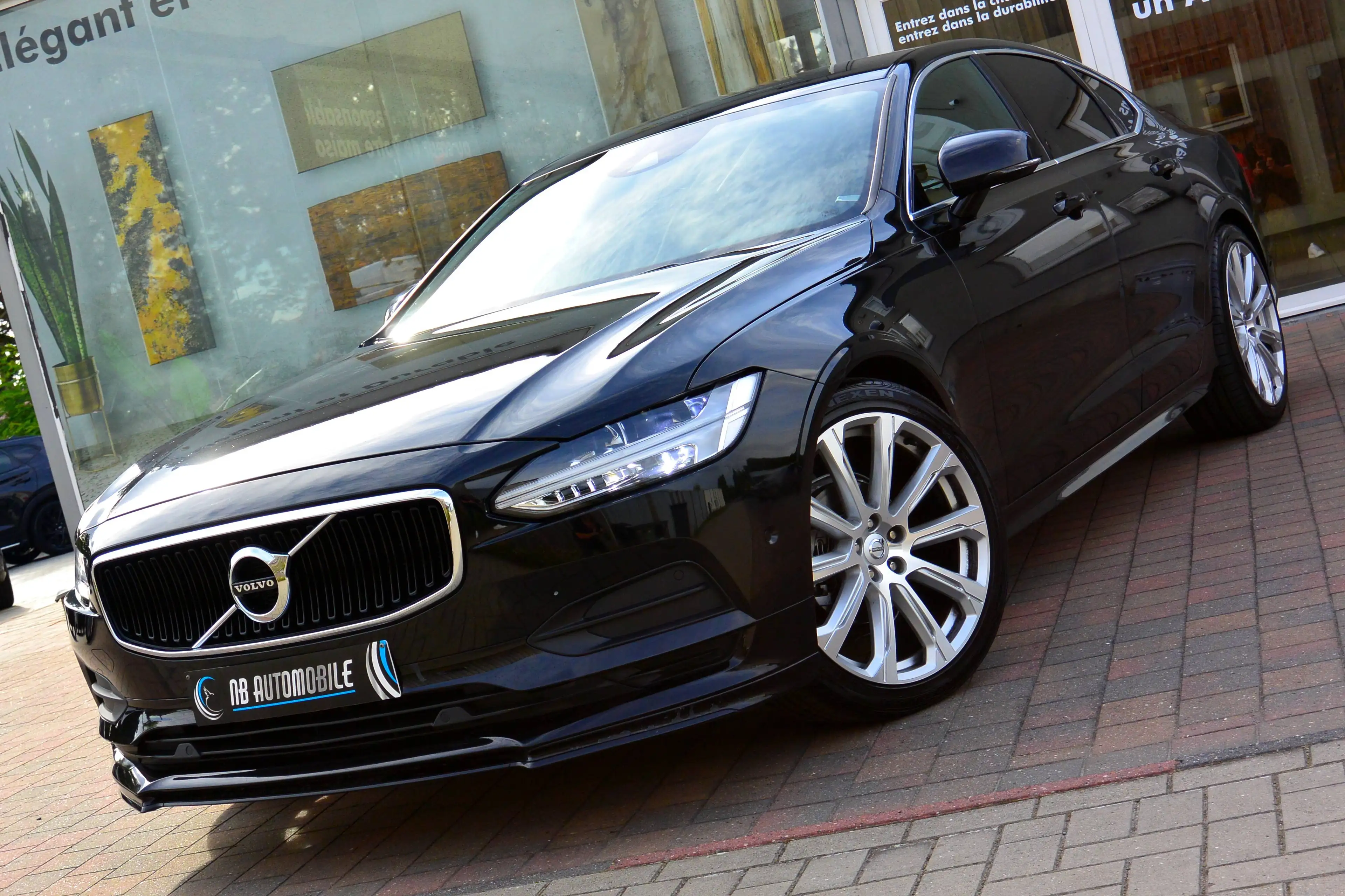 Volvo S90 2.0 D4 Design Geartronic*BOITE AUTO*CUIR*CAMERA*J20*GARANTIE*