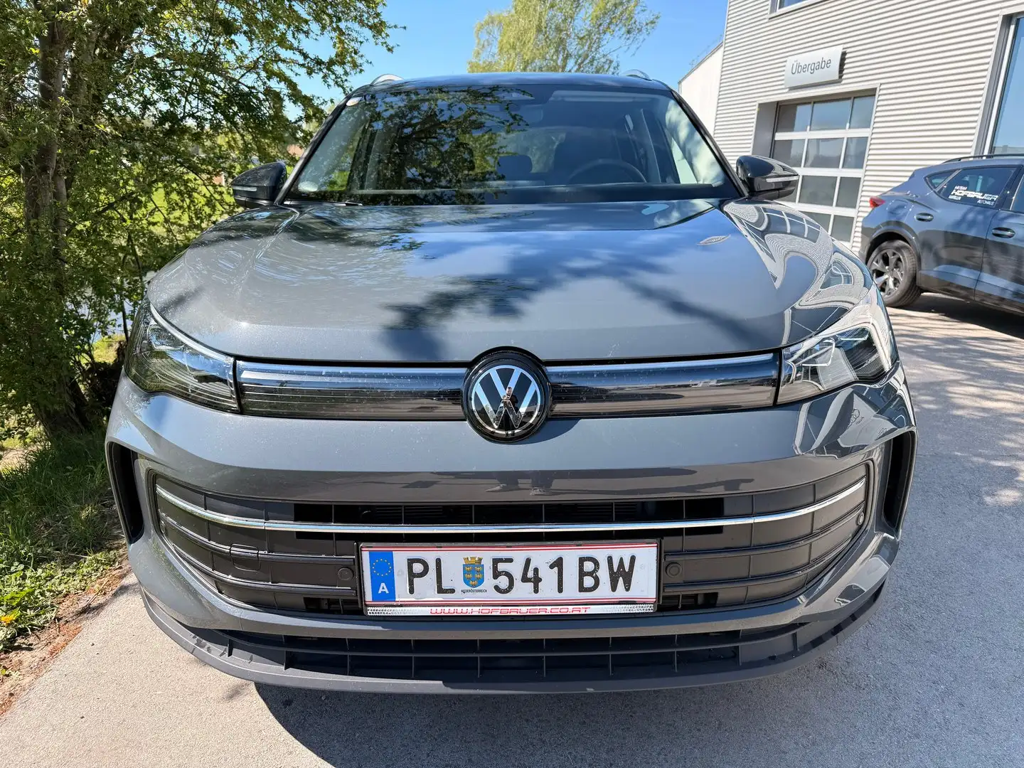 Volkswagen Tiguan Friends eTSI DSG Grau - 2