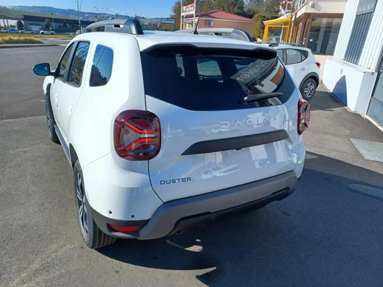 Dacia Duster — photo 7