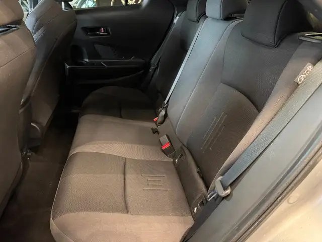Toyota C-HR view 22