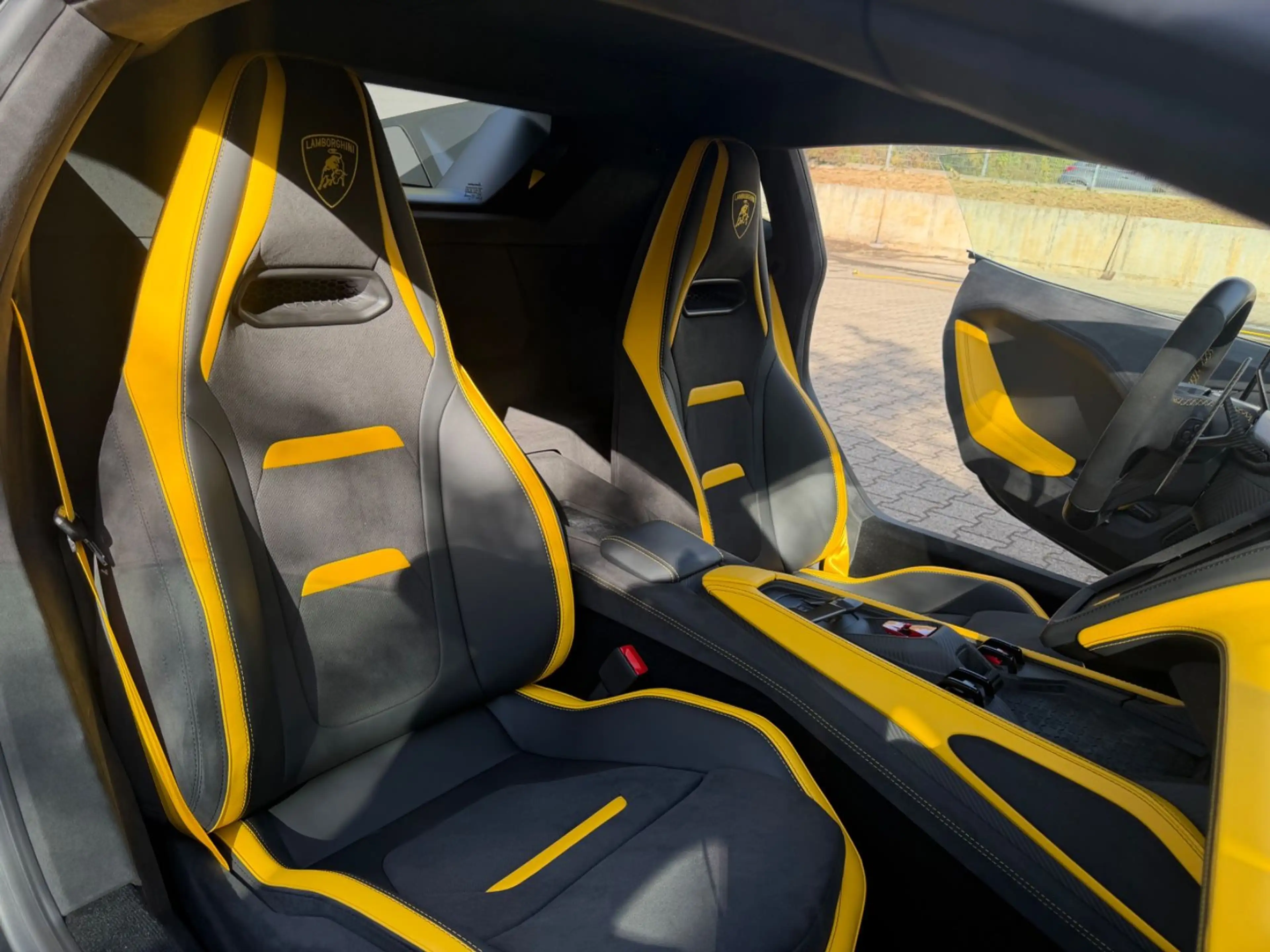 Lamborghini Temerario V8 — photo 10