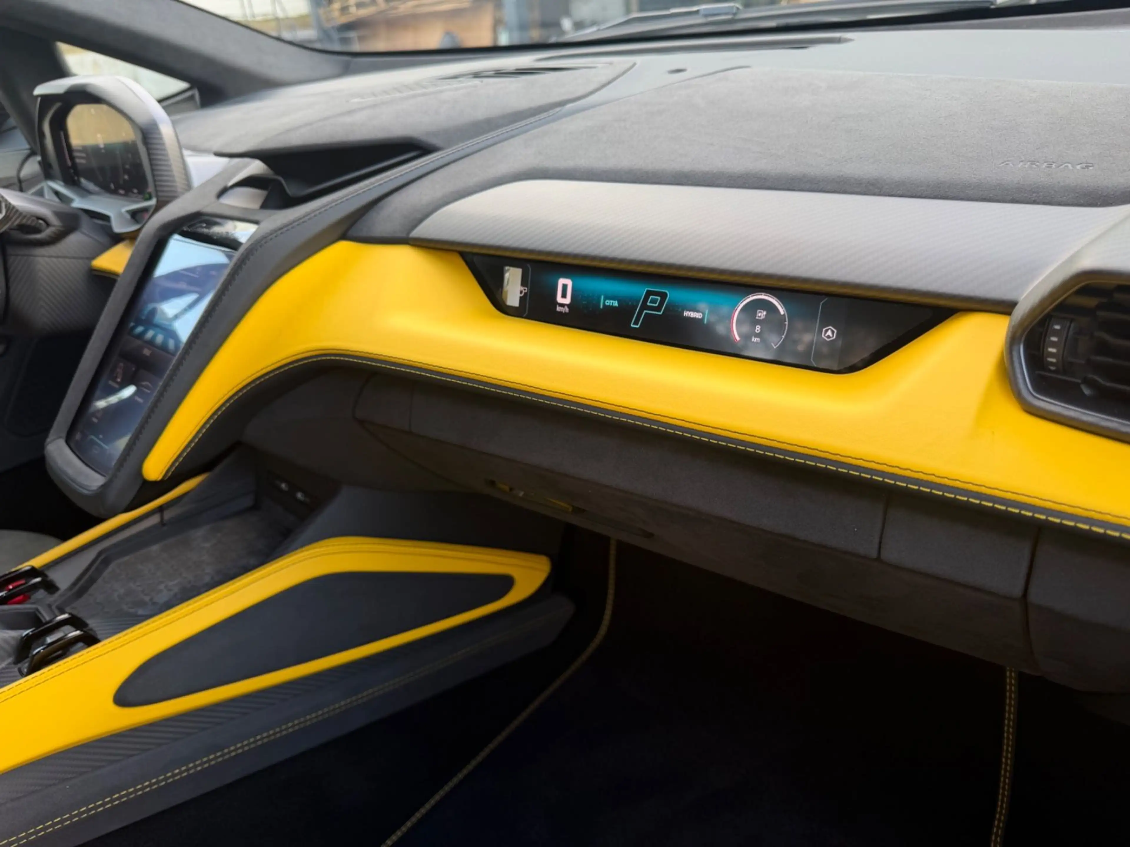 Lamborghini Temerario V8 — photo 15