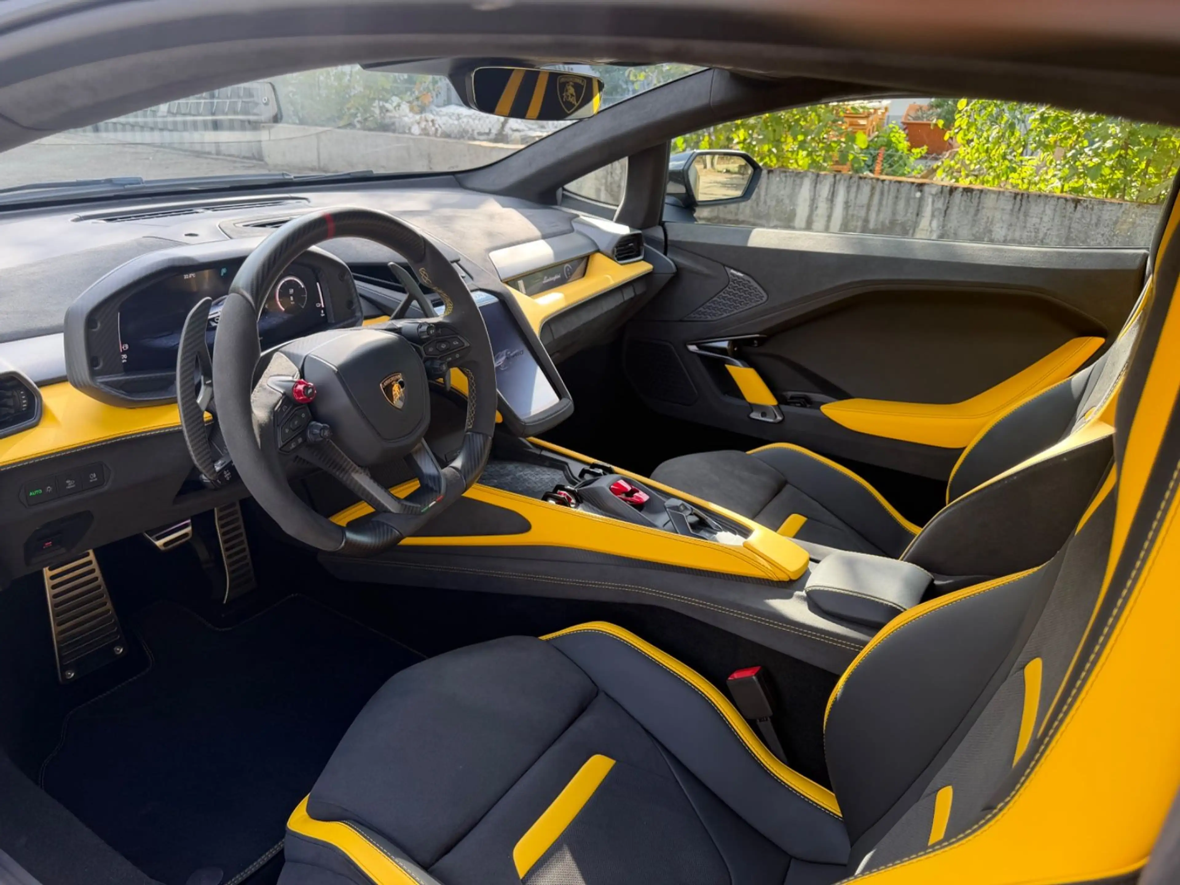 Lamborghini Temerario V8 — photo 7