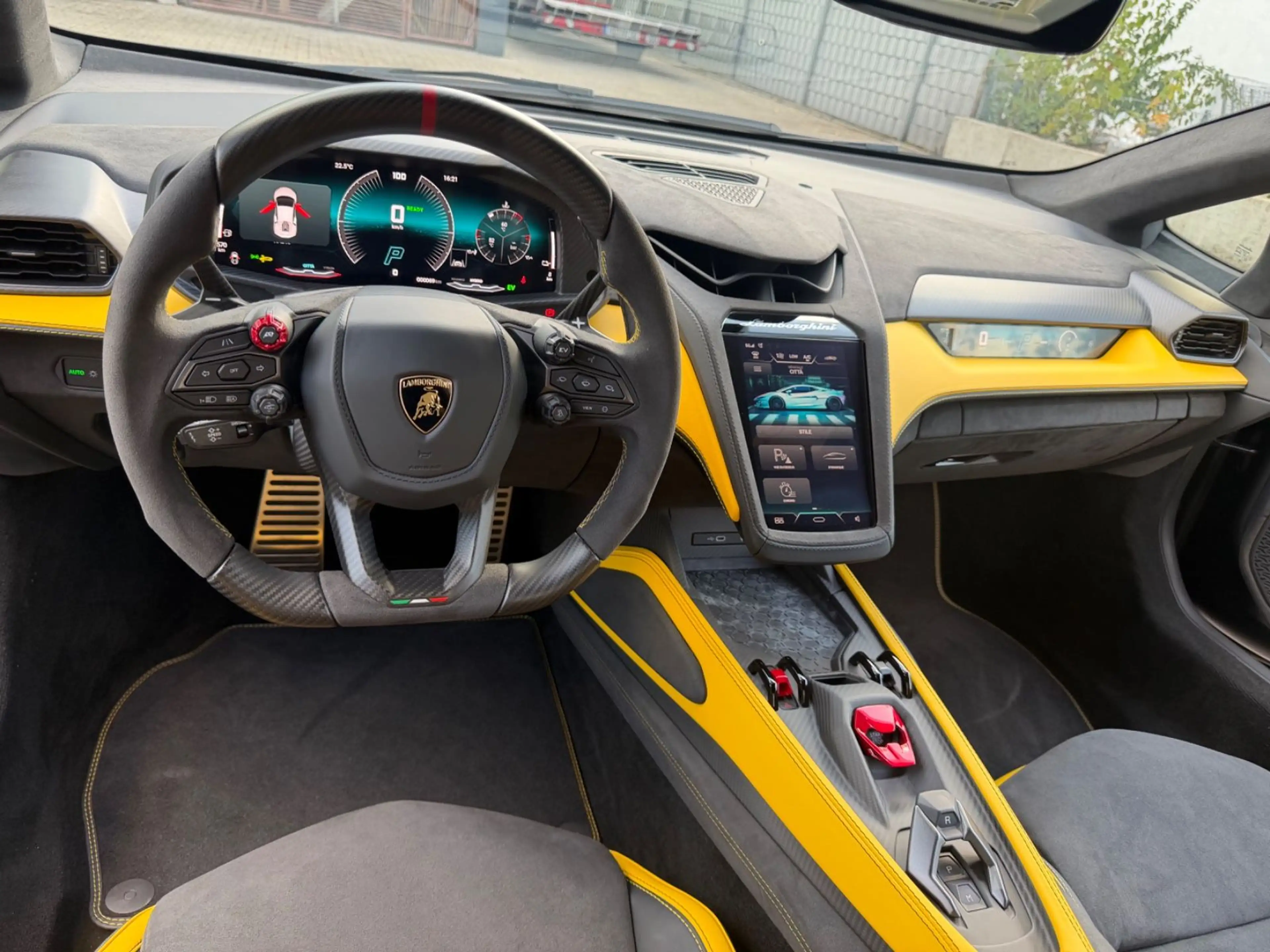 Lamborghini Temerario V8 — photo 11