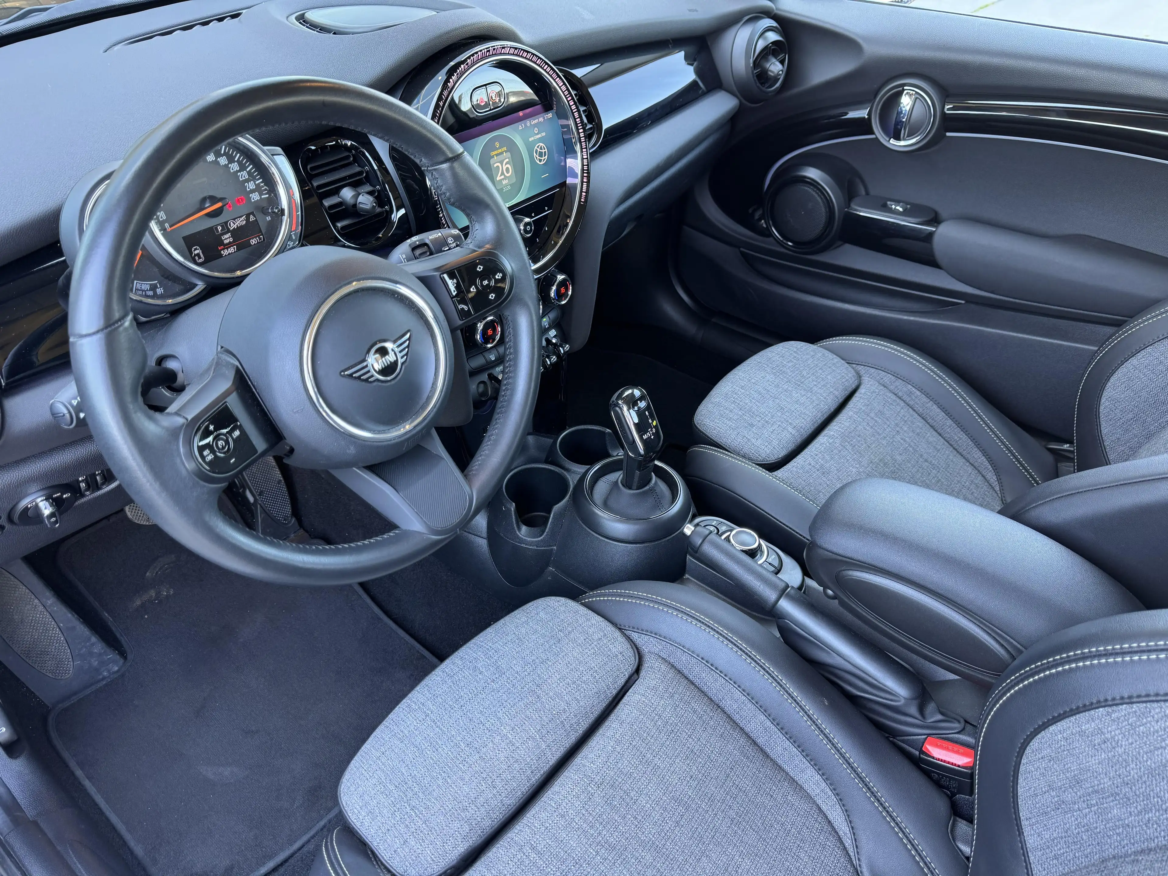 MINI Cooper 1.5i aut LED | CARPLAY | PREMIUM — photo 9