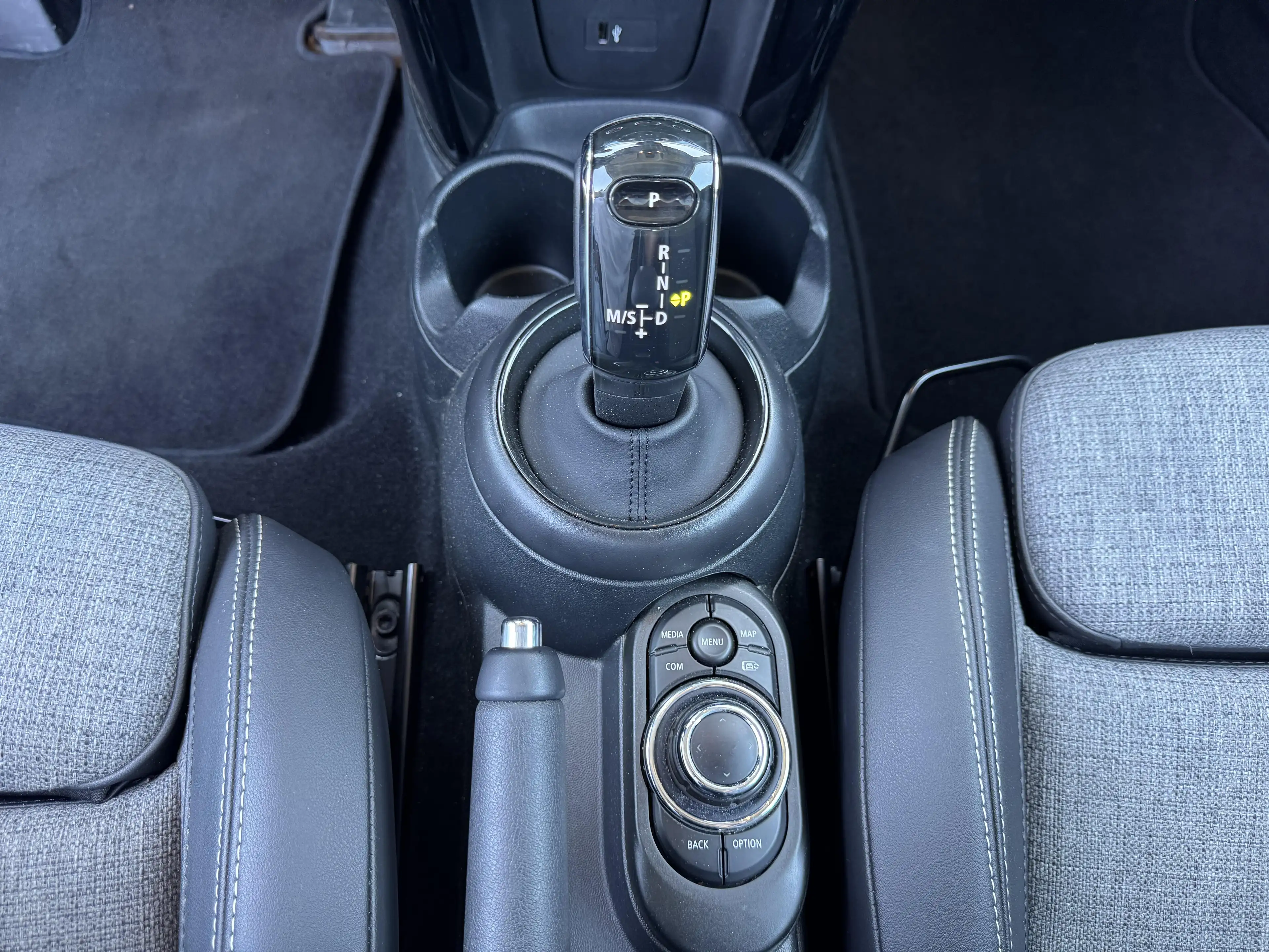MINI Cooper 1.5i aut LED | CARPLAY | PREMIUM — photo 16