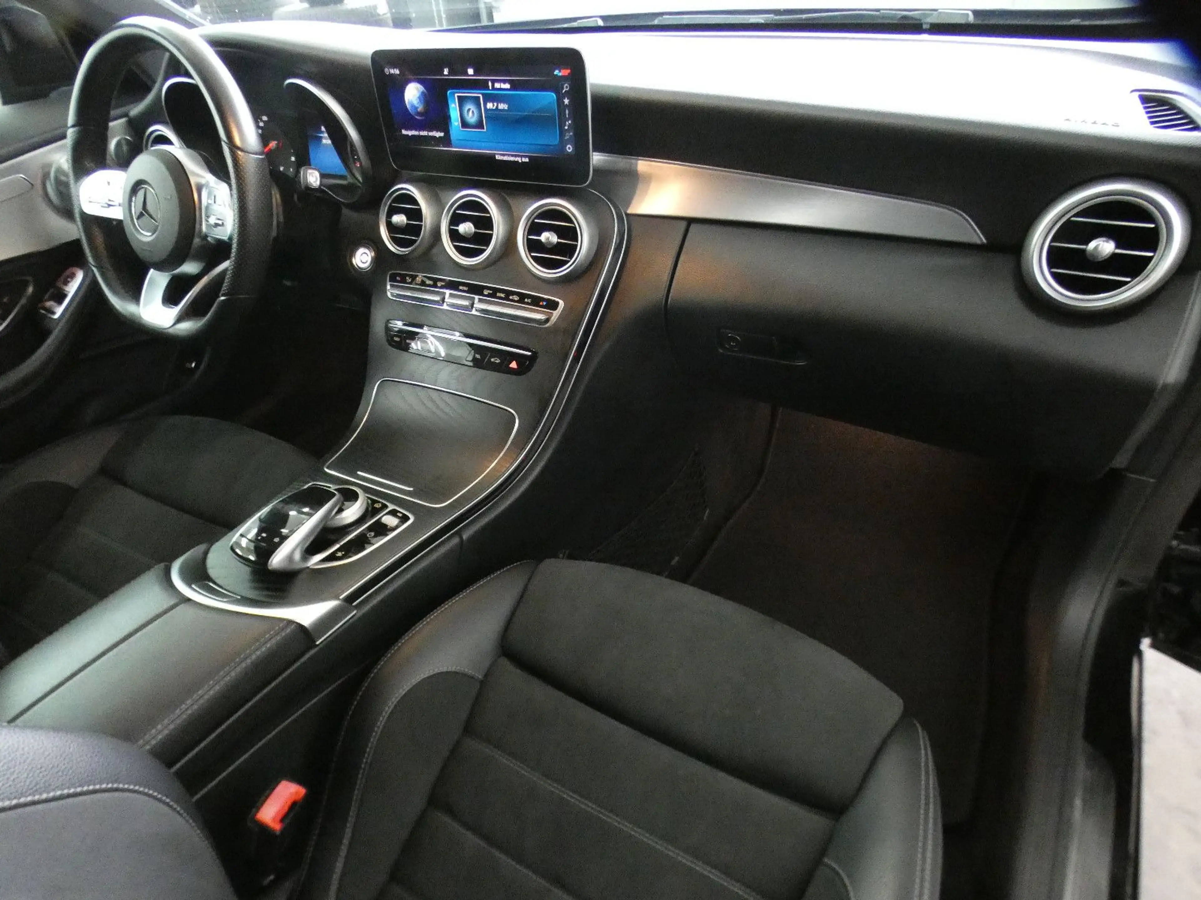 Mercedes-Benz C 200 Coupe AMG*LED*NAVI*AMBIENTE*BURMESTER*CAM — photo 9