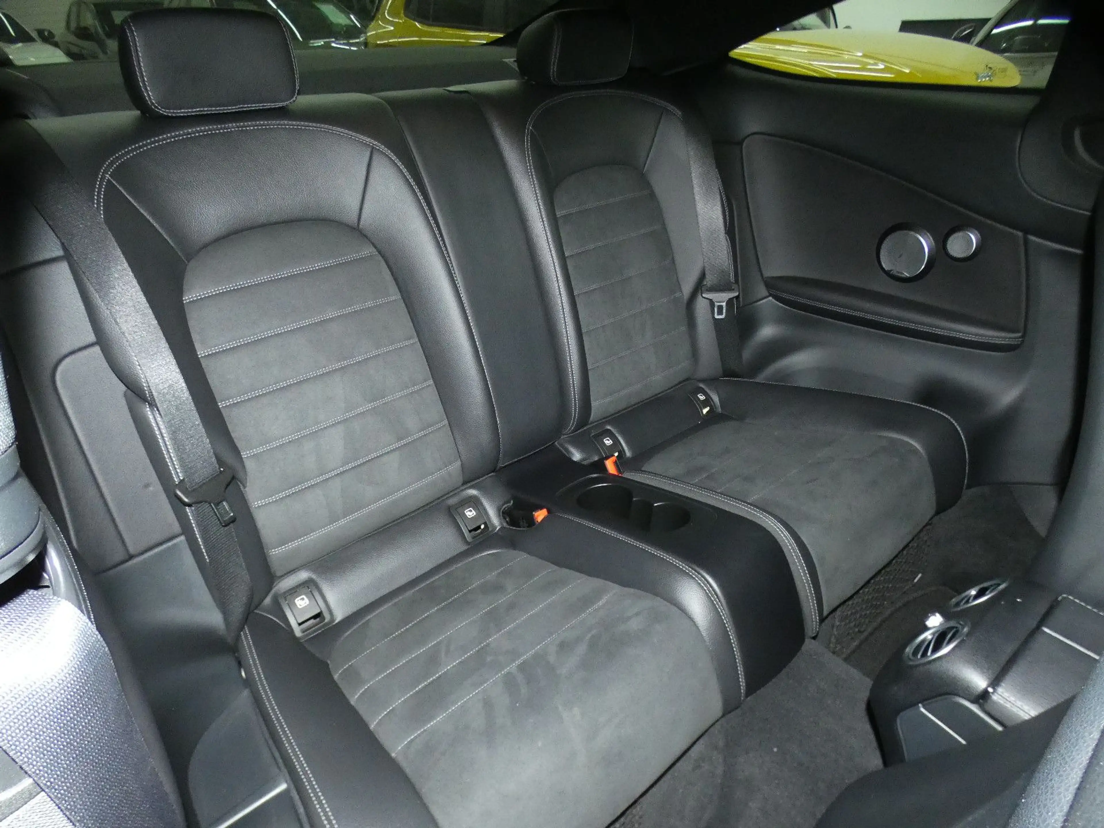 Mercedes-Benz C 200 Coupe AMG*LED*NAVI*AMBIENTE*BURMESTER*CAM — photo 11