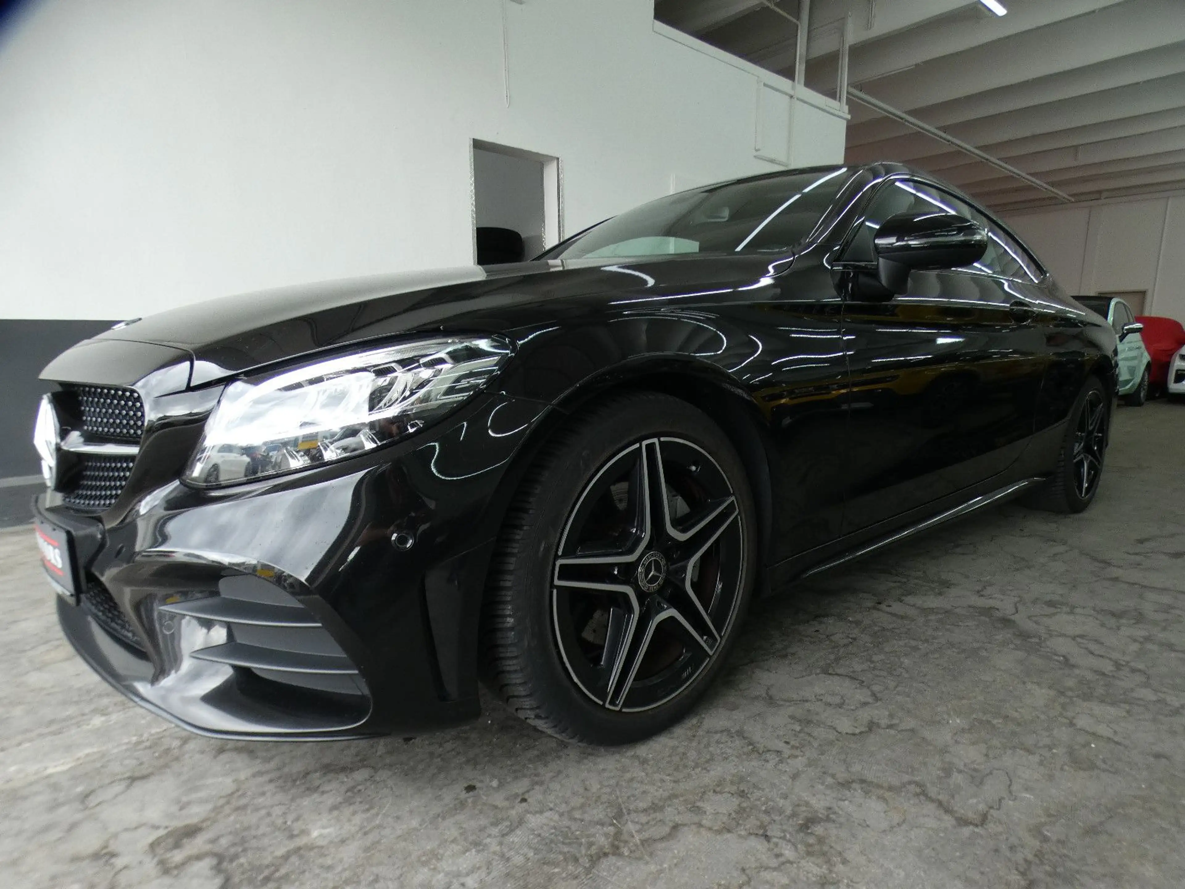 Mercedes-Benz C 200 Coupe AMG*LED*NAVI*AMBIENTE*BURMESTER*CAM — photo 3