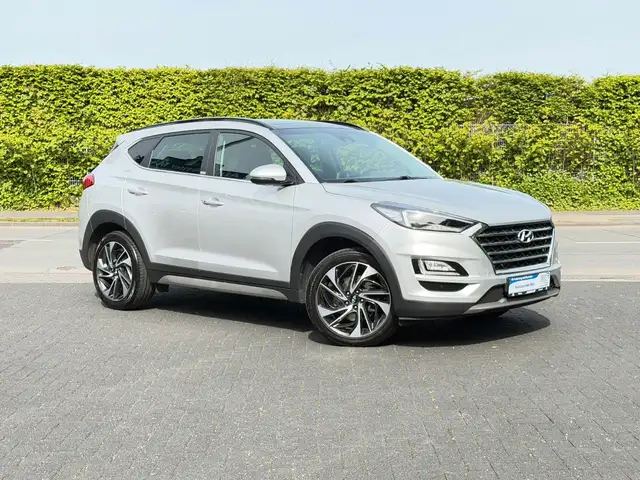 Hyundai TUCSON Advantage 48V 2WD Pano LED Kamera 1.Hand