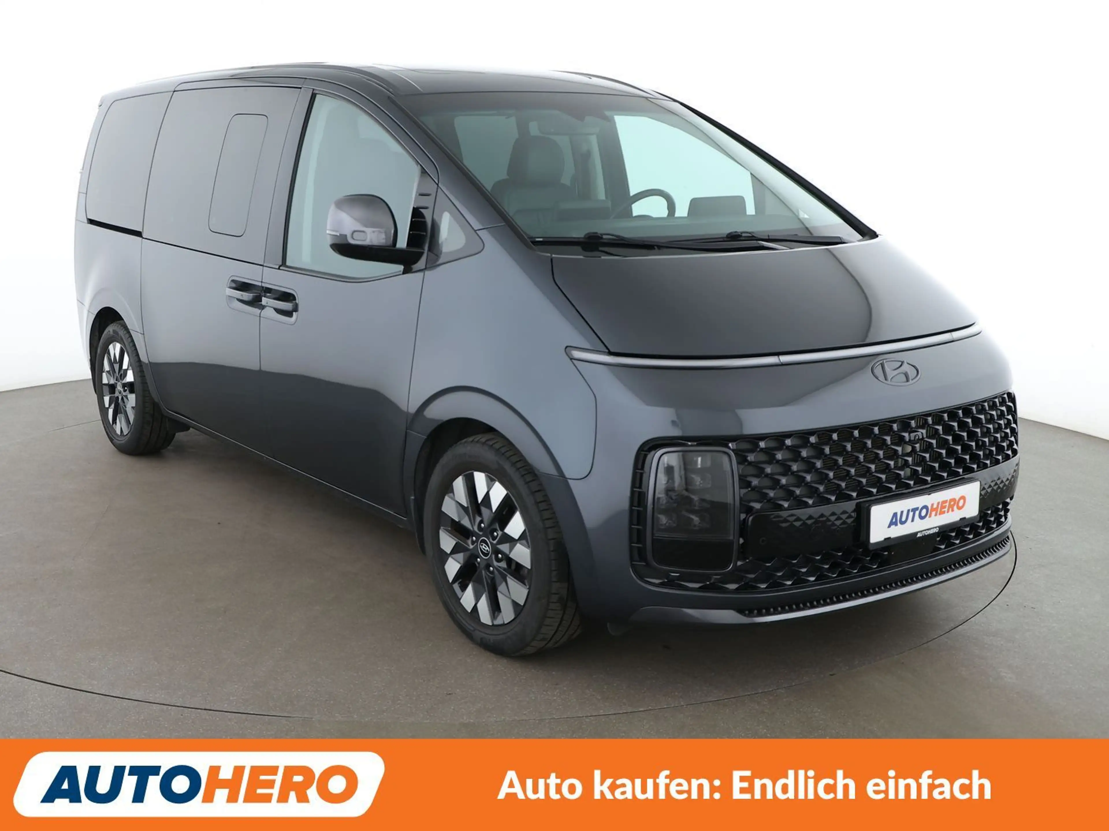 Hyundai STARIA 2.2 CRDi Signature 4WD Aut.*NAVI*LED*ACC*SPUR* — photo 8
