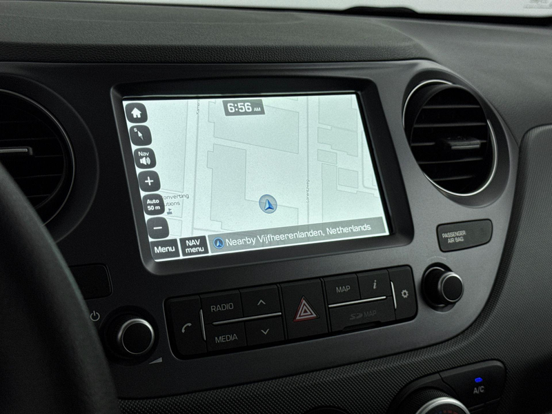 Hyundai i10 1.0i Comfort | Lage km-stand! | Navigatie | Apple — photo 9