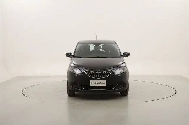 Lancia Ypsilon view 8
