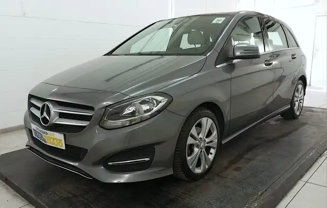 Mercedes-Benz B 220 Sport 4matic auto