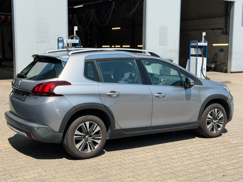 Peugeot 2008 Allure *Automatik *PDC *Tüv * Service Neu — photo 12