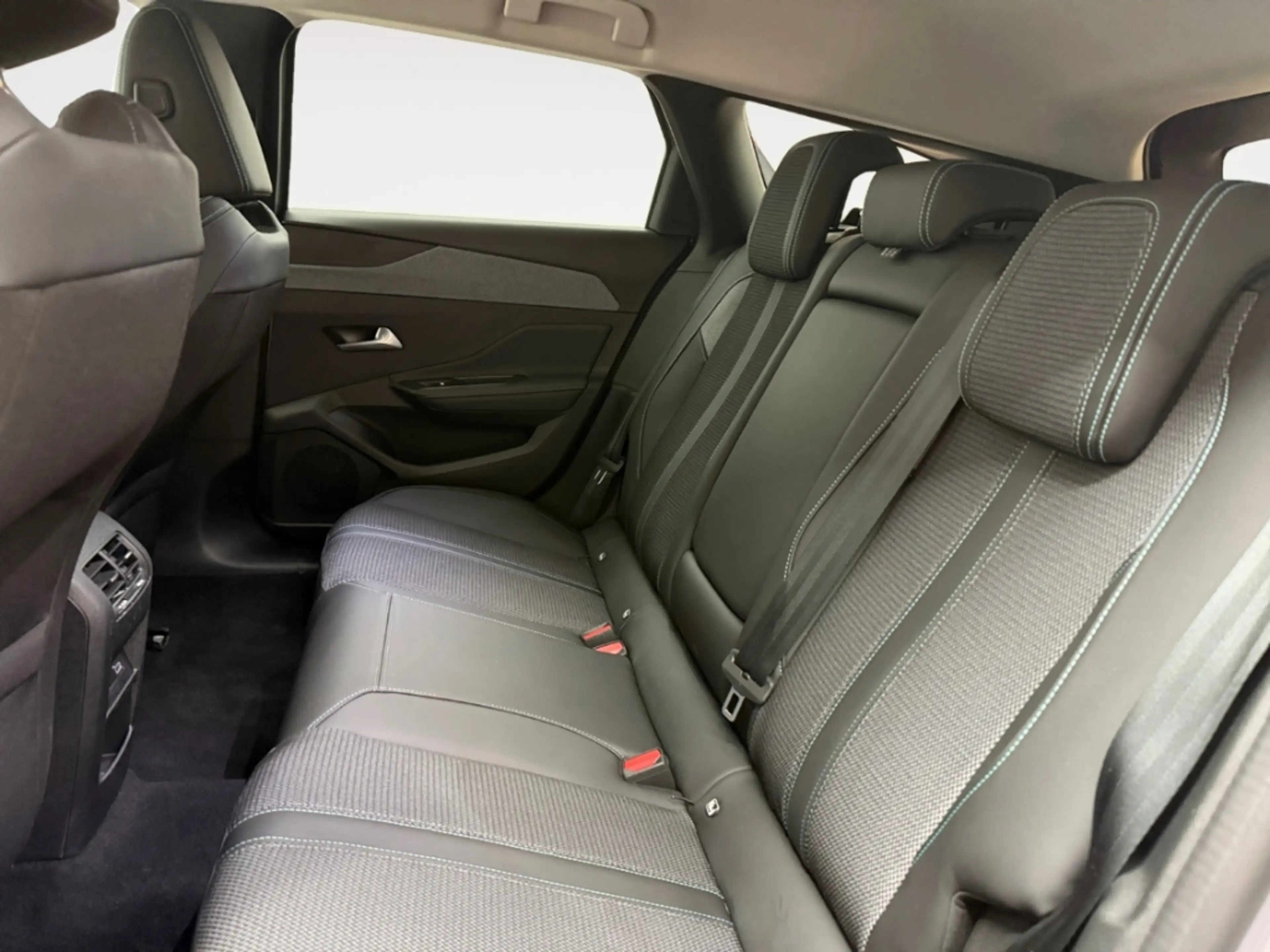Peugeot 308 SW Allure AUTOMATIK ALLWETTER NAV LED DIG-DISPLAY — photo 12