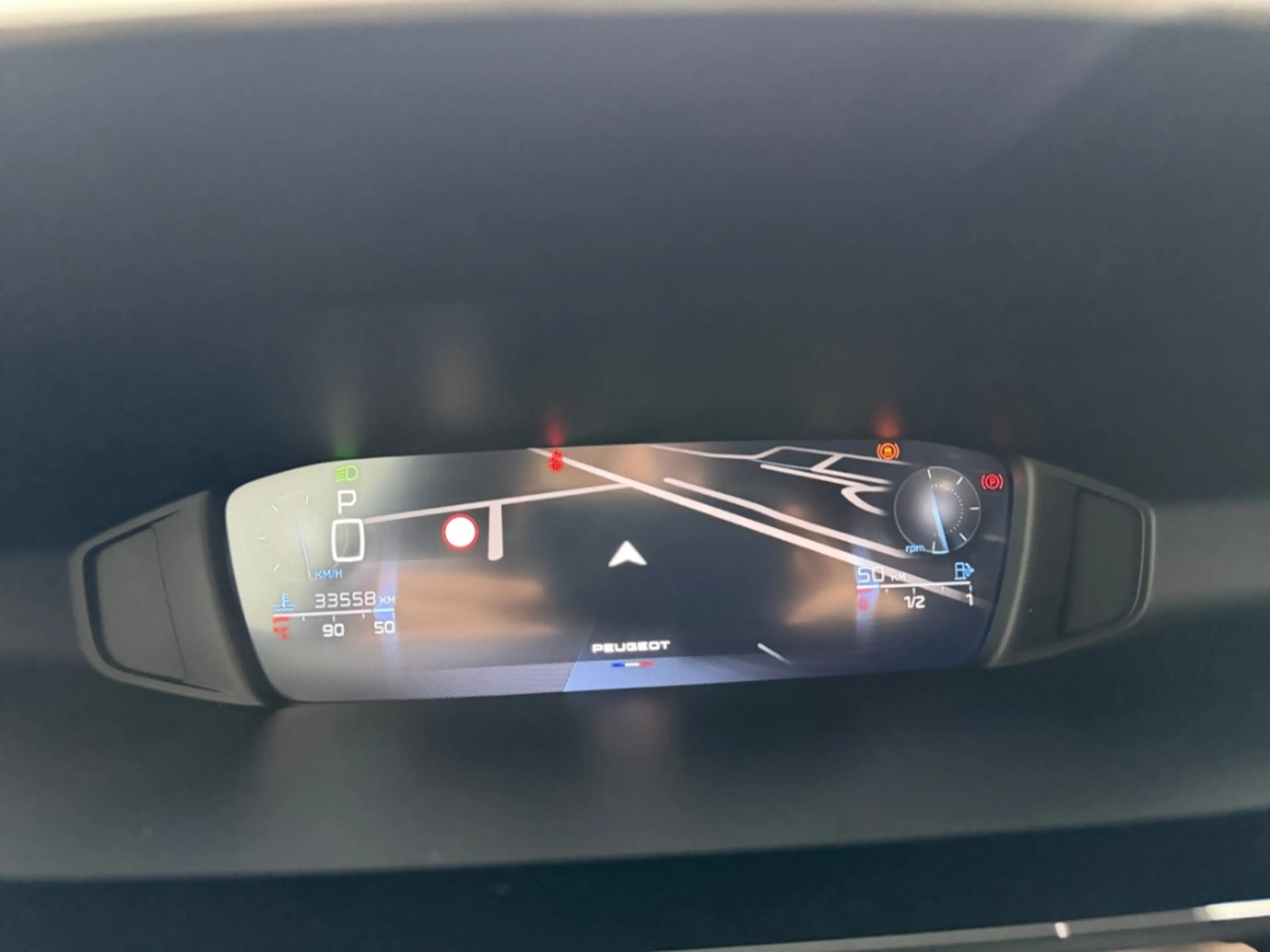Peugeot 308 SW Allure AUTOMATIK ALLWETTER NAV LED DIG-DISPLAY — photo 11