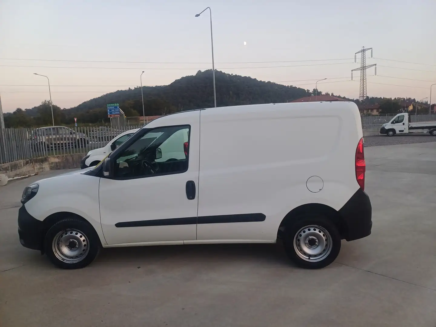Fiat Doblo 1.3 MJT Cargo Lamierato Blanc - 1