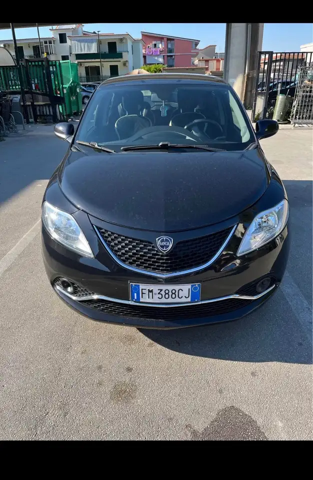 Lancia Ypsilon III 2015 1.2 Gold 69cv my16, foto 2