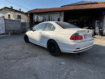 328i Coupe c/clima auto