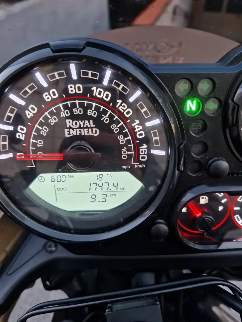 Royal Enfield Himalayan Maro - 2