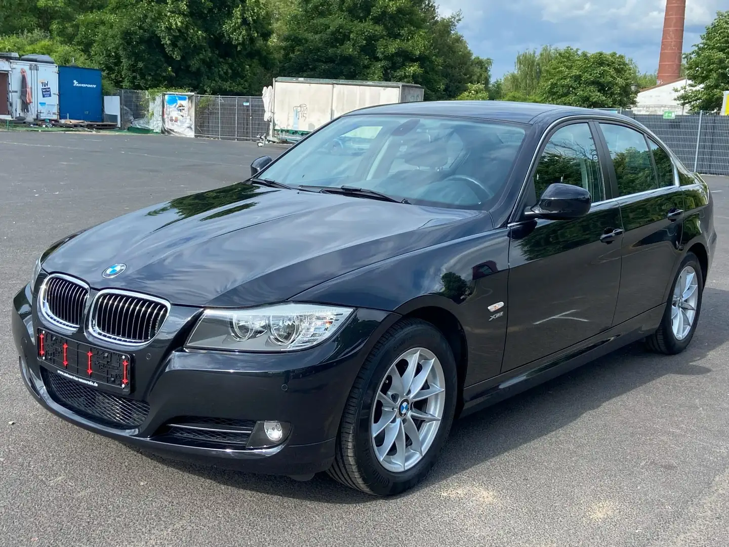 BMW 325 325i xDrive 1.Hand / Scheckheft/Autom./sitzheizung Schwarz - 2