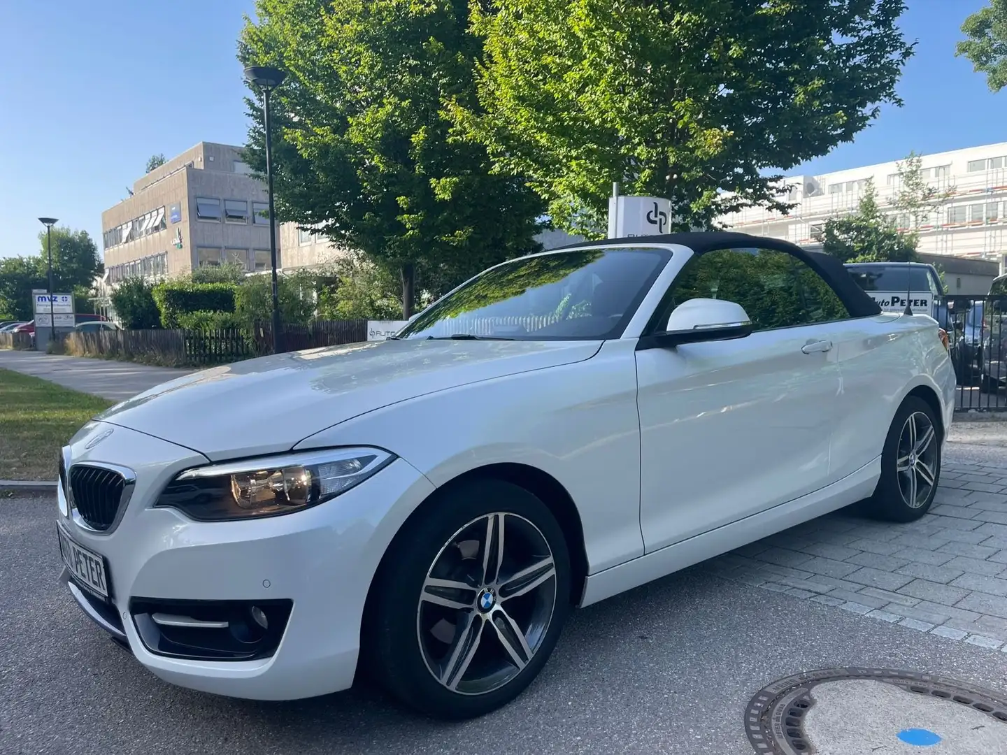 BMW 218 Cabrio 218 i Sport Line *App-Connect*Navi*SHZ* Weiß - 2