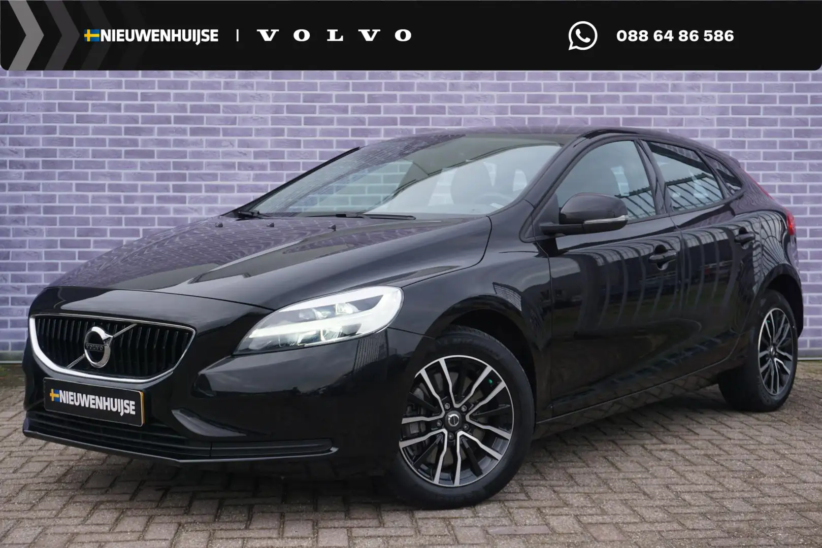 Volvo V40 T2 Polar+ | Automaat | Navigatie | LED koplampen | Schwarz - 1