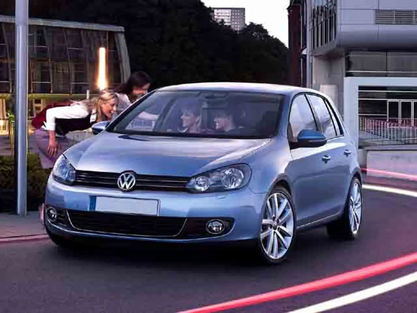 Volkswagen Golf 2.0 TDI 140CV DPF 4m. 5p. Highline Weiß - 1