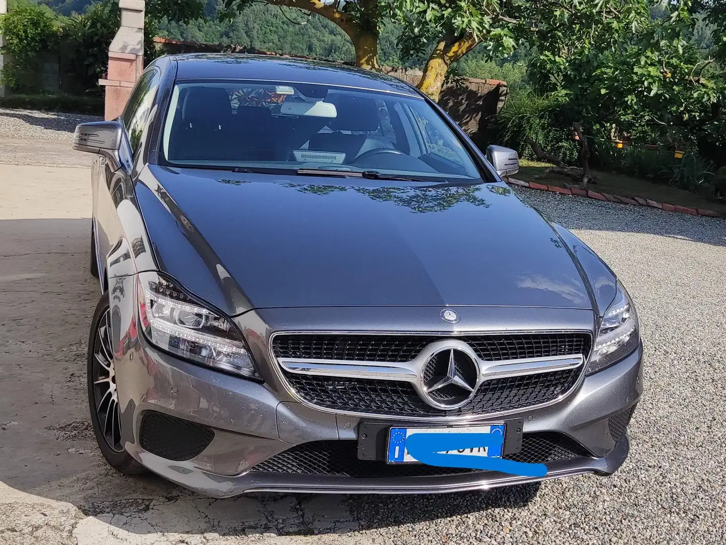 Mercedes-Benz CLS 220 CLS Shooting Brake - X218 2015 Shooting Brake d (bt) Sport auto Grau - 1