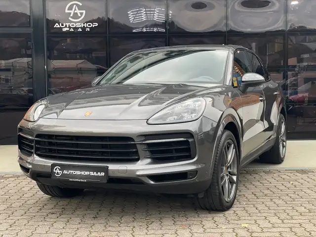 Porsche Cayenne ACC/SHZ/CAM/LED