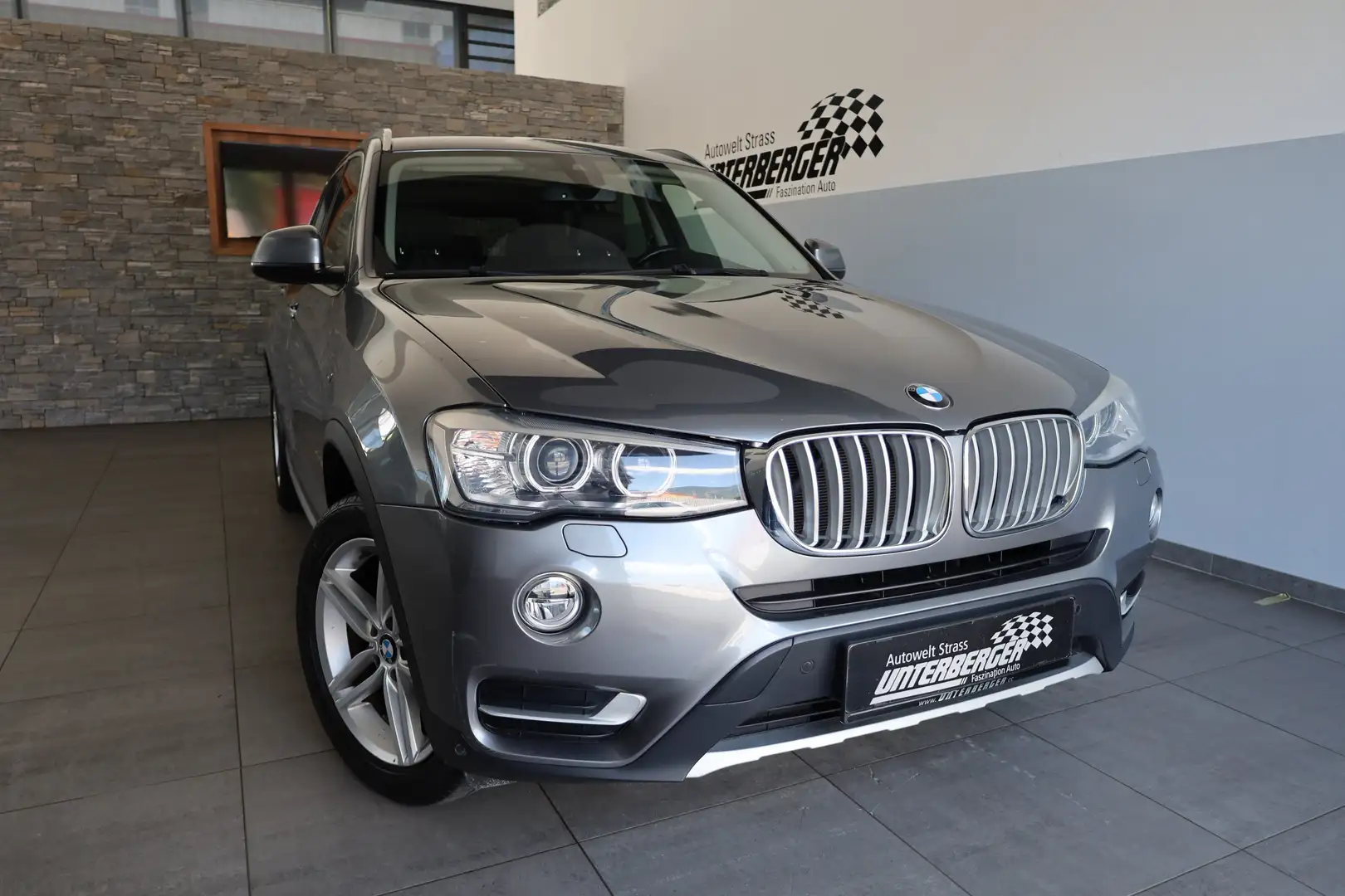 BMW X3 xDrive20d F25 B47 xLine Head-Up Xenon RFK Gris - 2