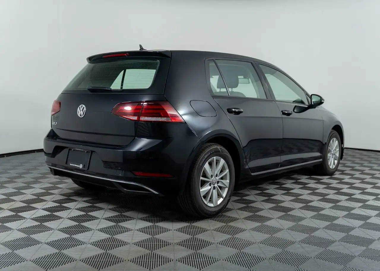 Volkswagen Golf снимка Volkswagen Golf